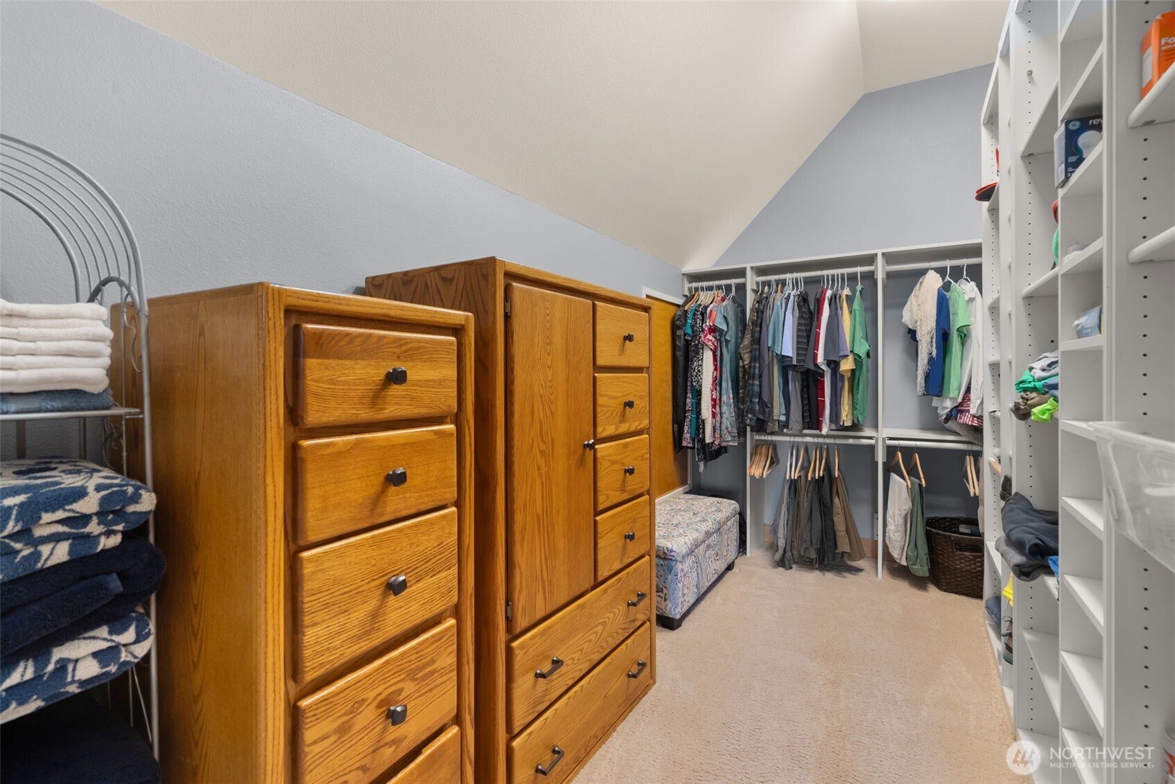 12511 Cole Point Drive , Anderson Island, WA 98303-9691