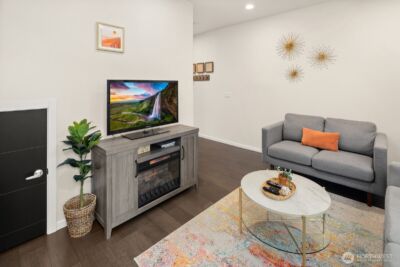 8358 19th Avenue NW #B, Seattle, WA 98117 - Photo 5