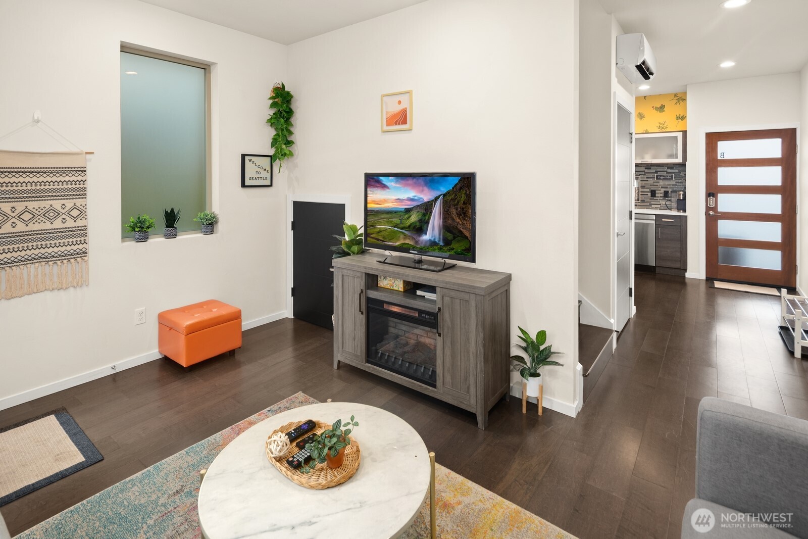 8358 19th Avenue NW #B, Seattle, WA 98117