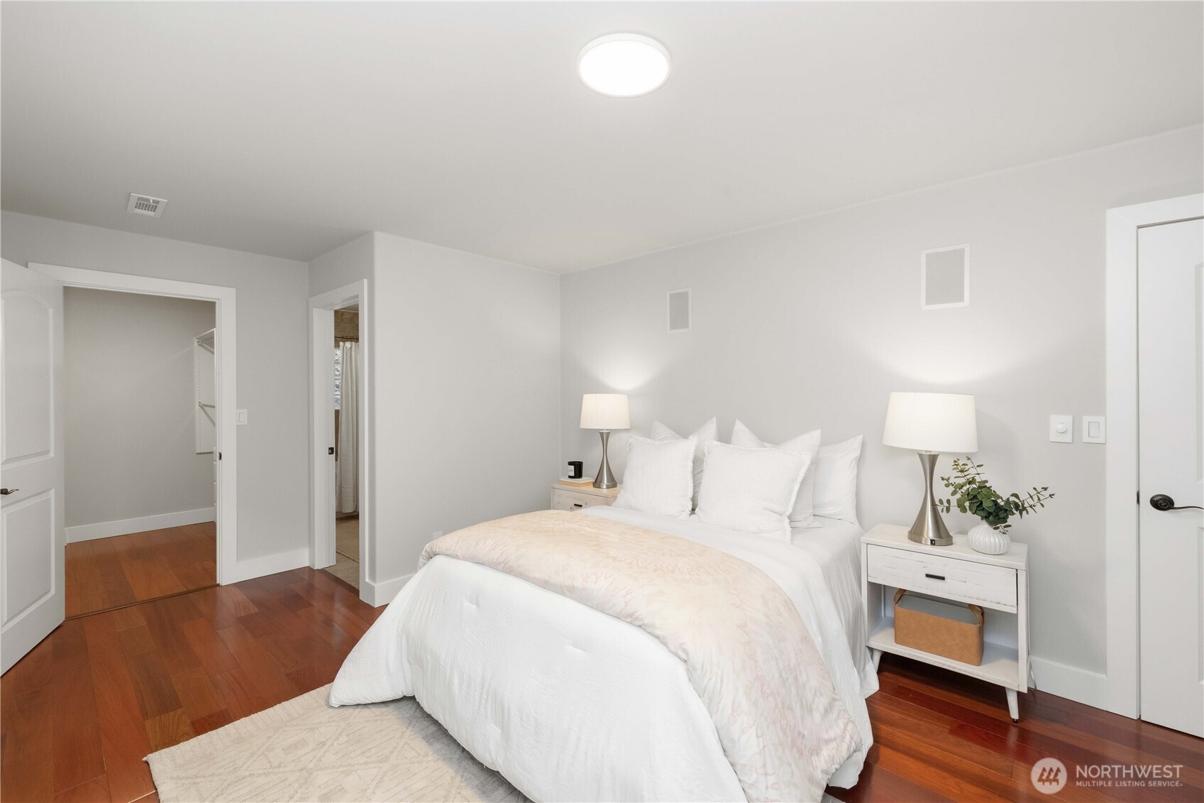 17714 SE 40th Place , Bellevue, WA 98008