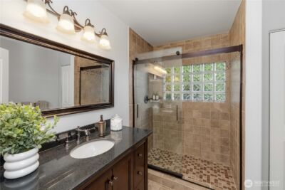 17714 SE 40th Place , Bellevue, WA 98008 - Photo 28