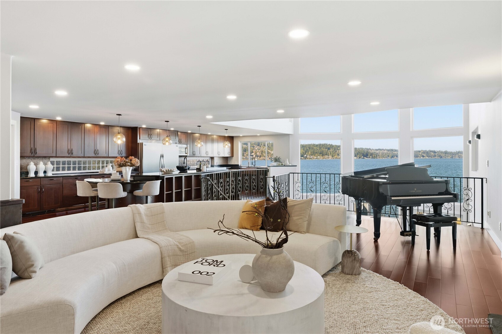 17714 SE 40th Place , Bellevue, WA 98008