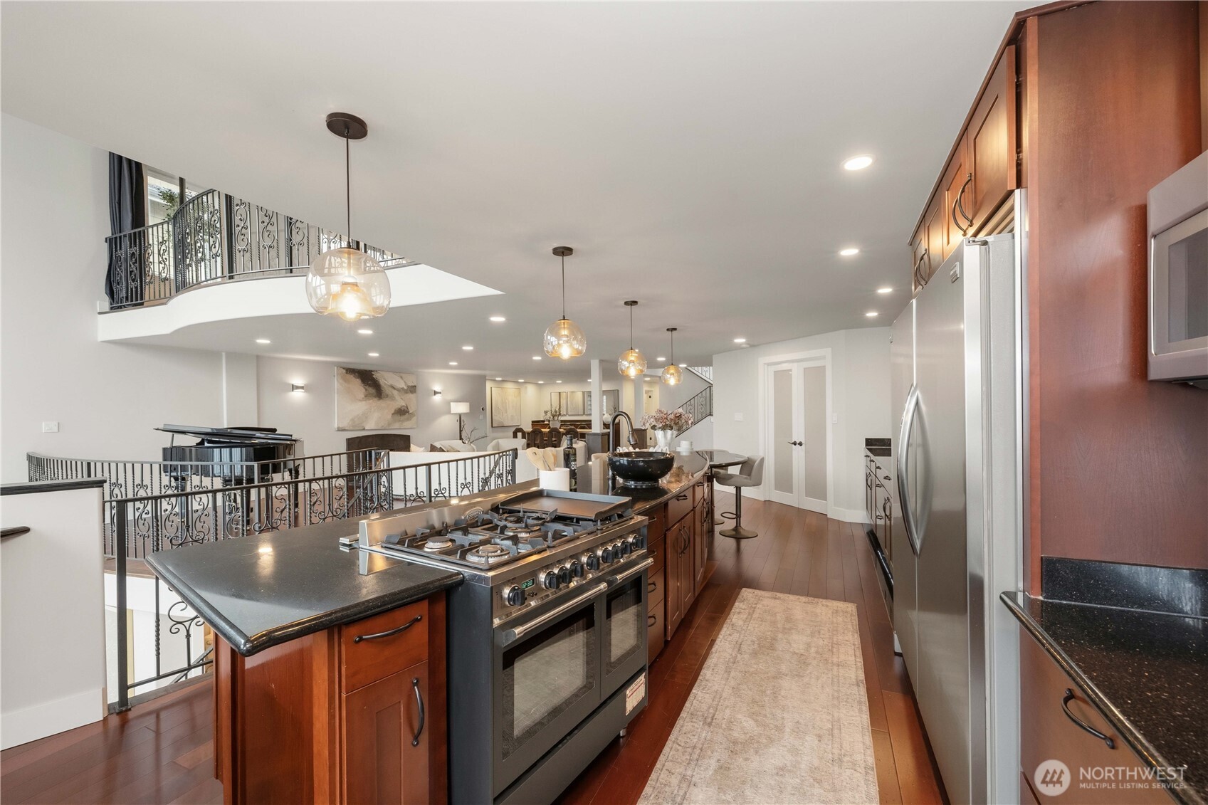 17714 SE 40th Place , Bellevue, WA 98008