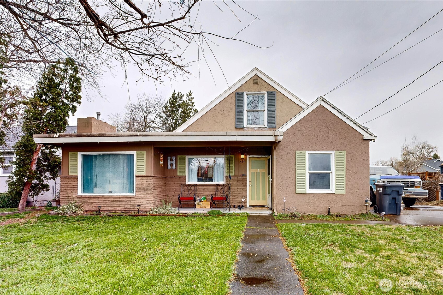 530 SW 4th Street , College Place, WA 99324