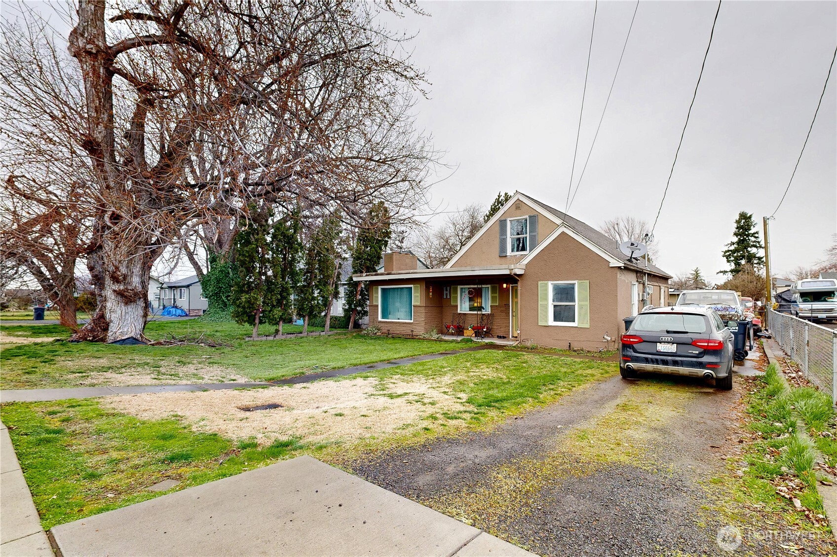 530 SW 4th Street , College Place, WA 99324