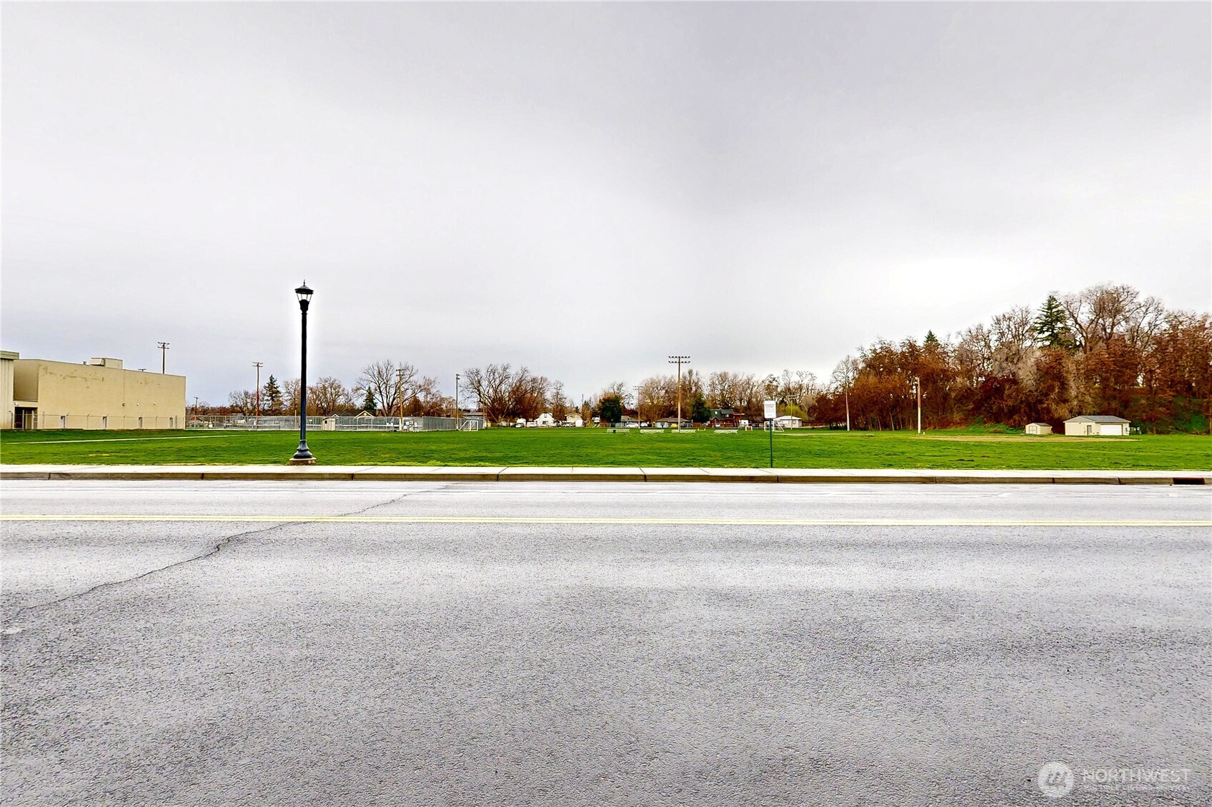 530 SW 4th Street , College Place, WA 99324