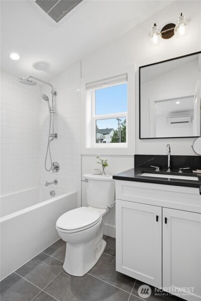 3112 W Raye Street , Seattle, WA 98199 - Photo 21