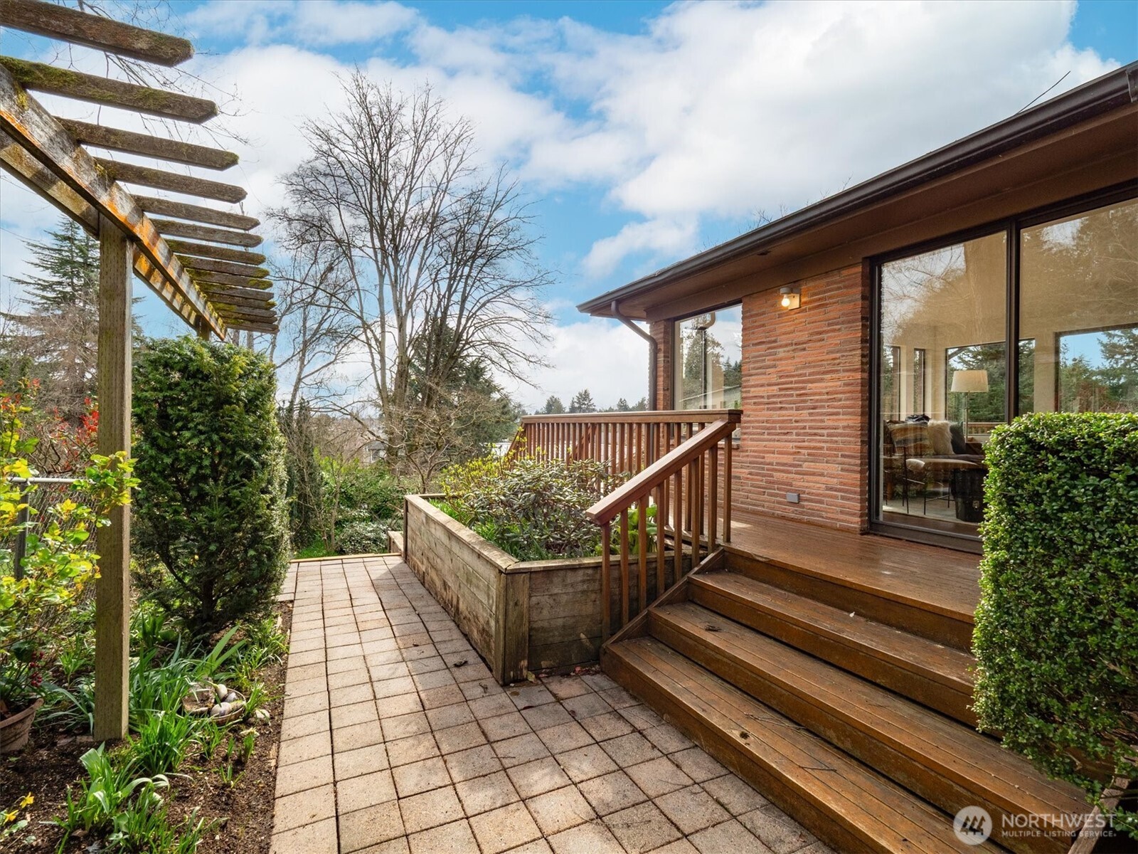 2533 NE 83rd Street , Seattle, WA 98115