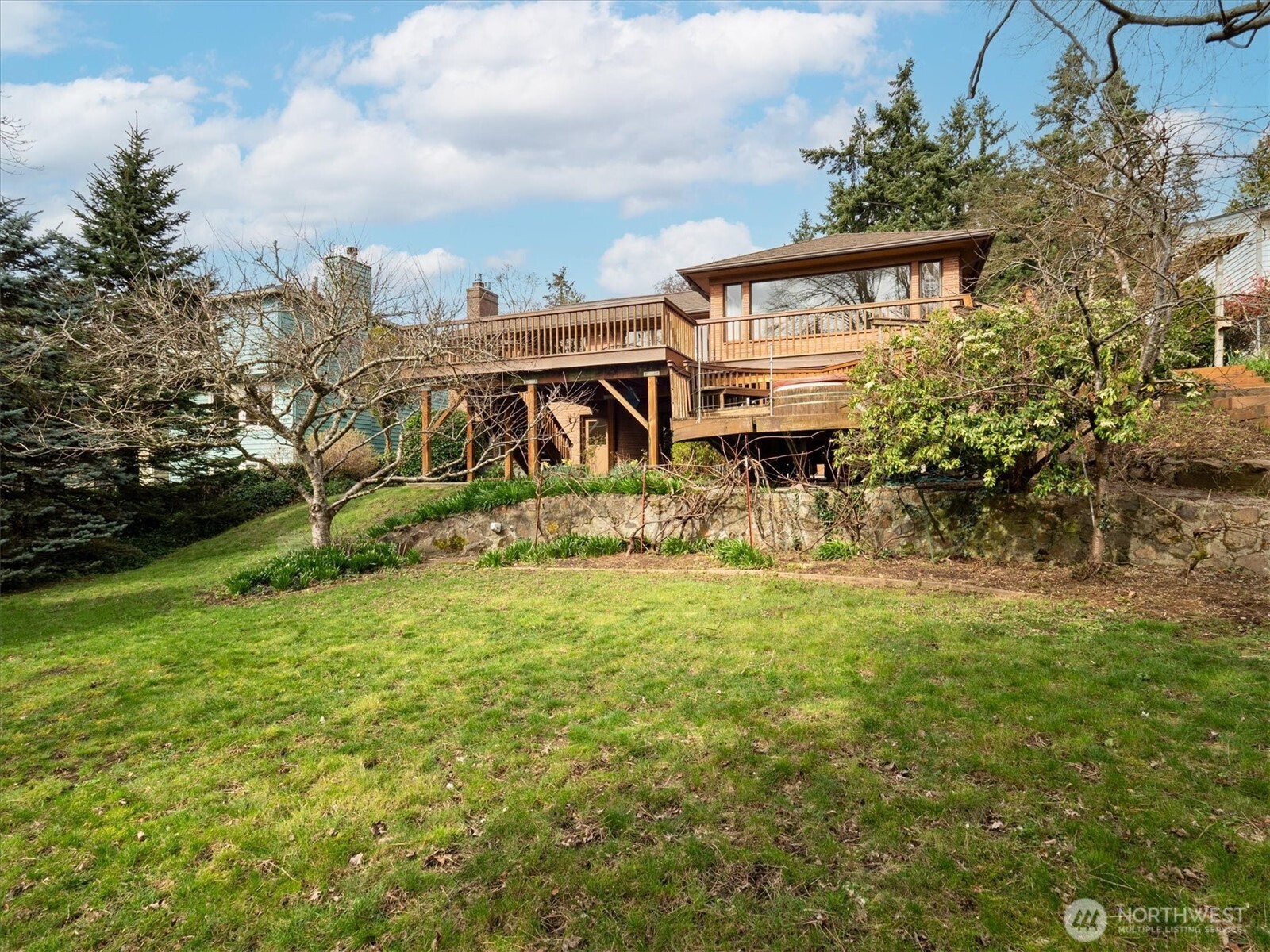 2533 NE 83rd Street , Seattle, WA 98115