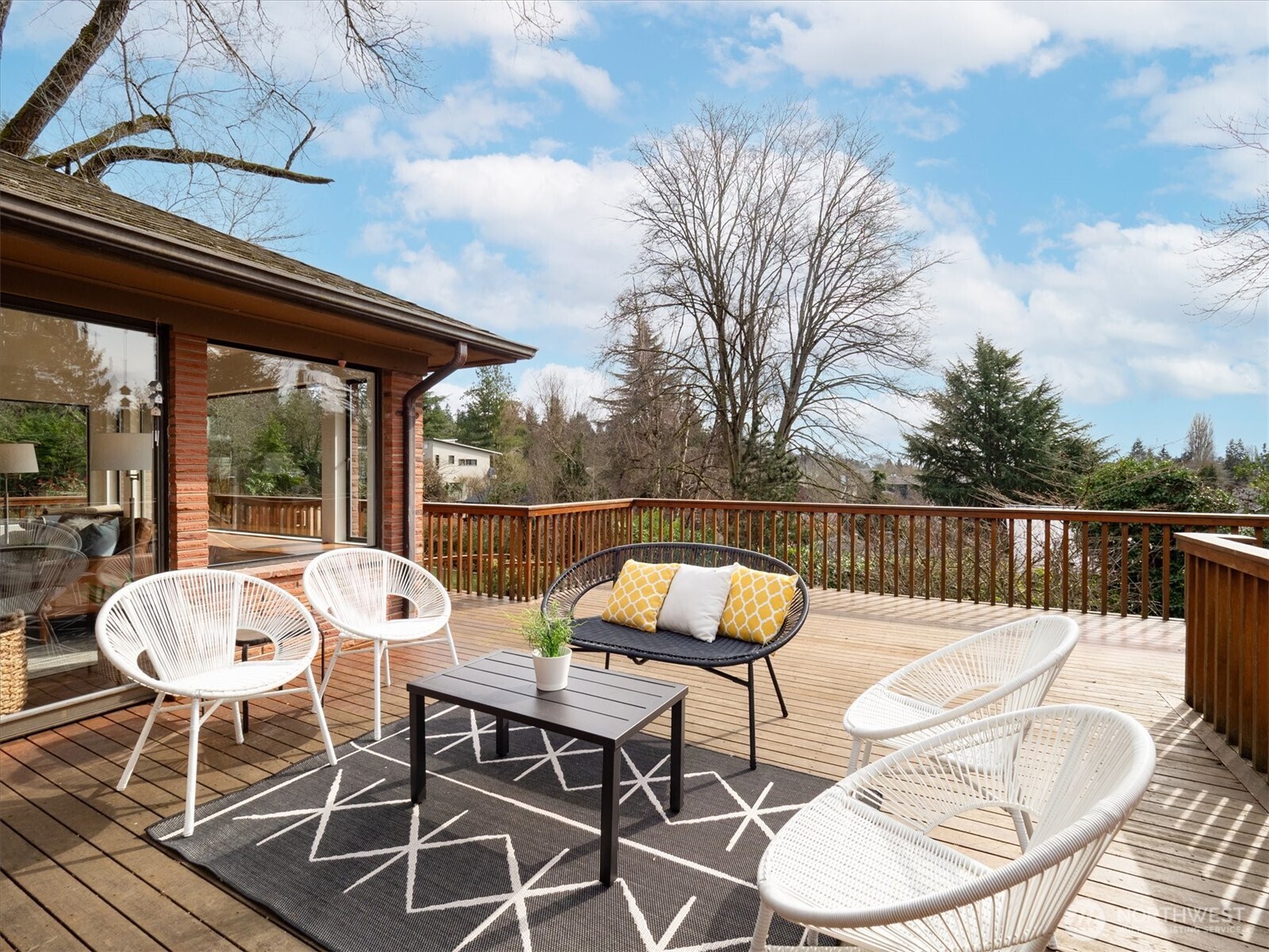 2533 NE 83rd Street , Seattle, WA 98115