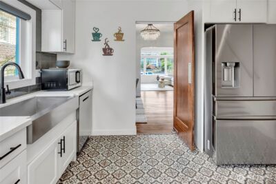 1919 11th Avenue E, Seattle, WA 98102 - Photo 12