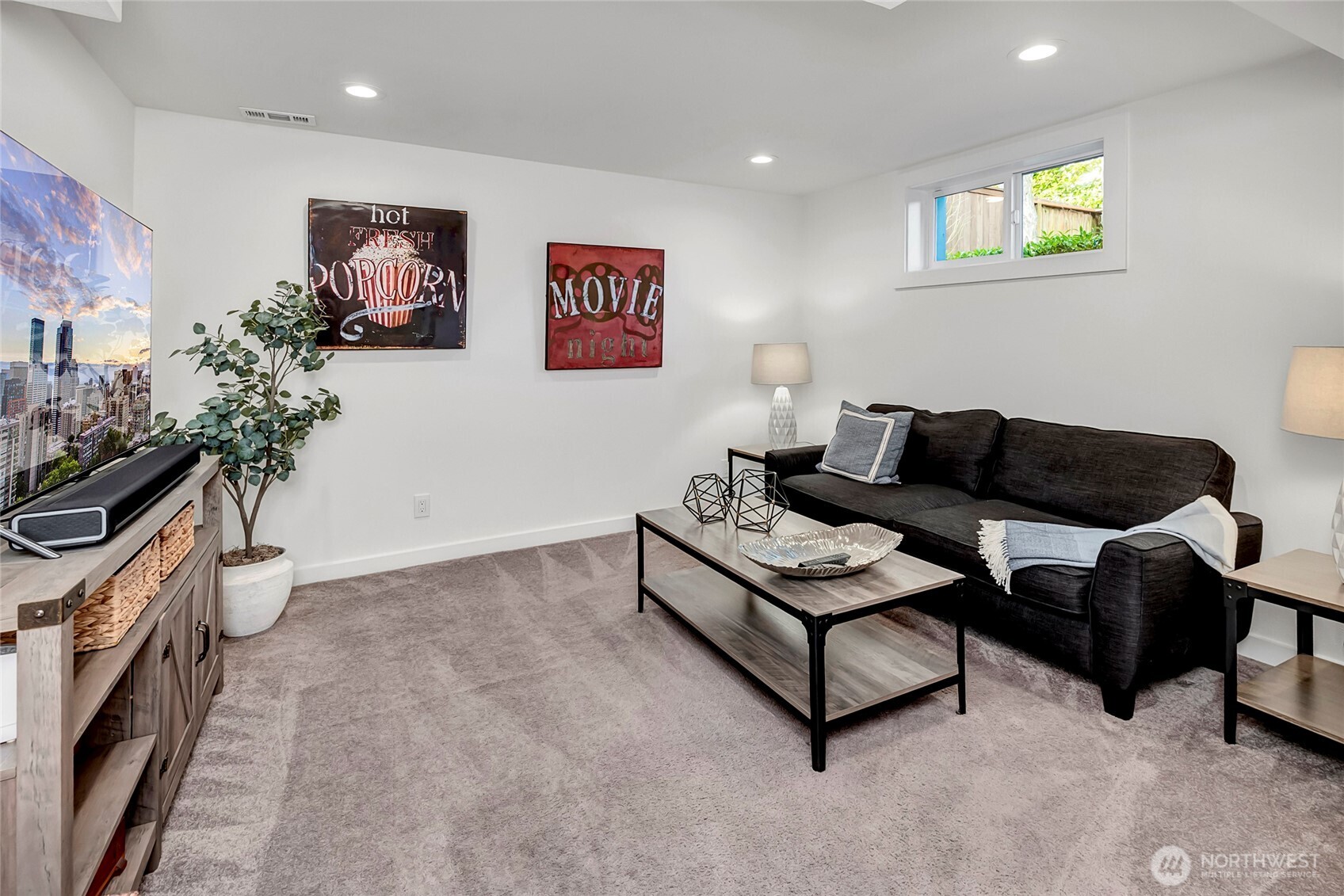 1919 11th Avenue E, Seattle, WA 98102