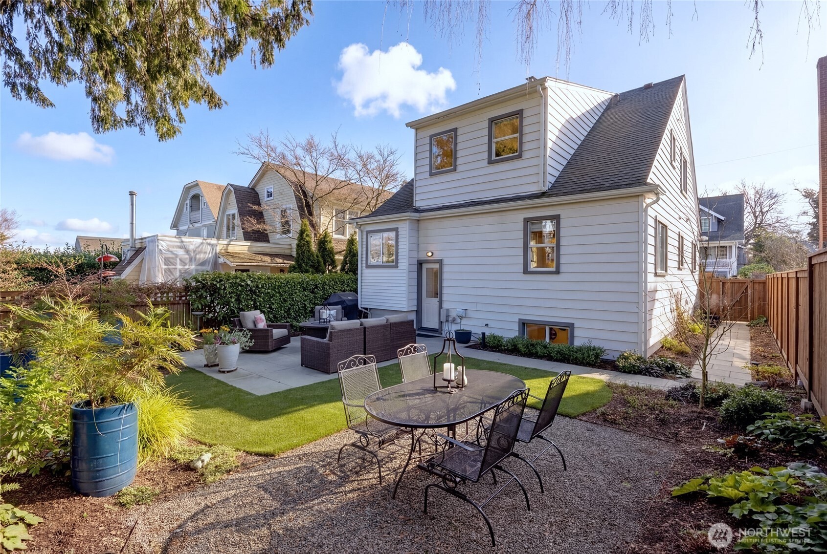 1919 11th Avenue E, Seattle, WA 98102