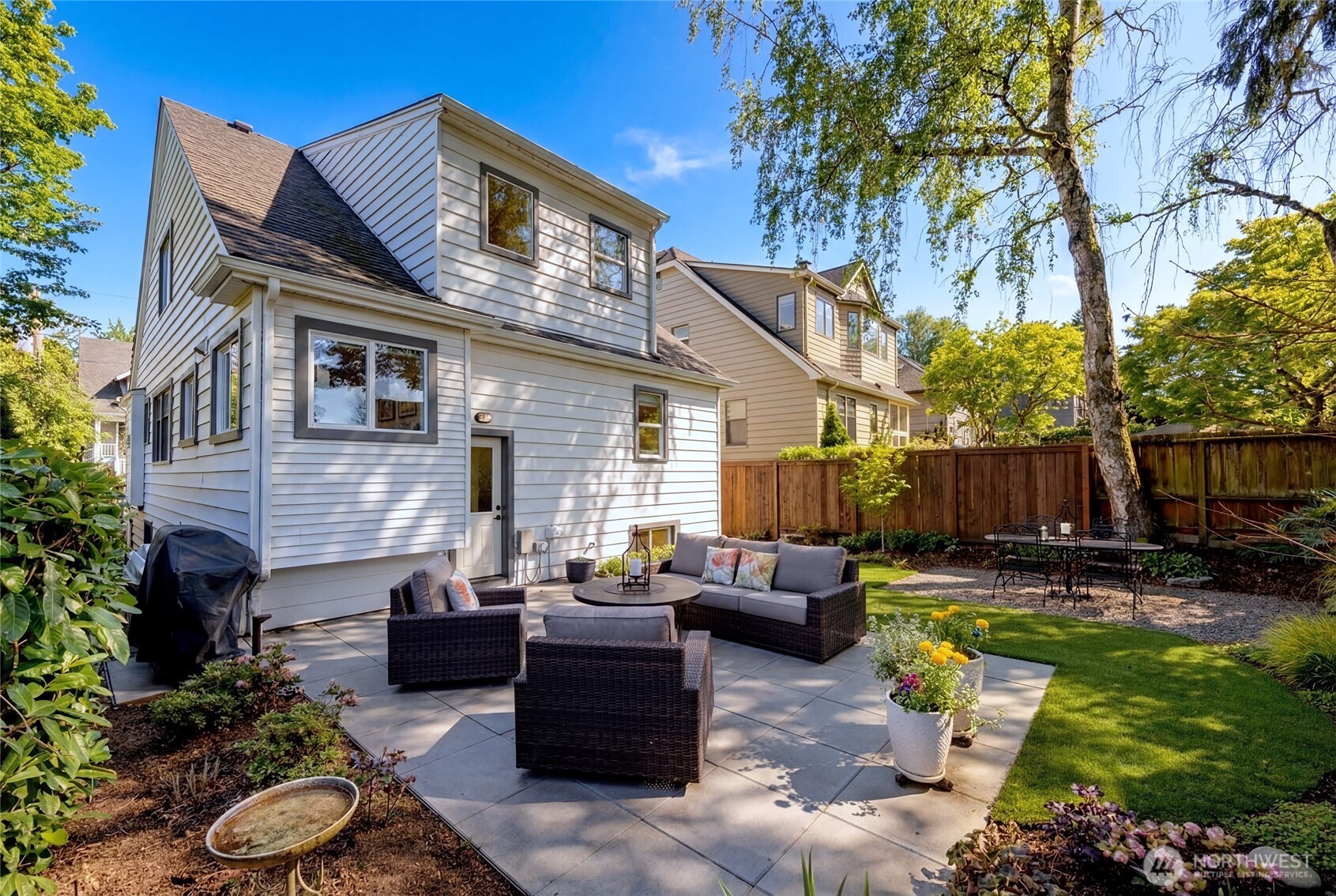 1919 11th Avenue E, Seattle, WA 98102