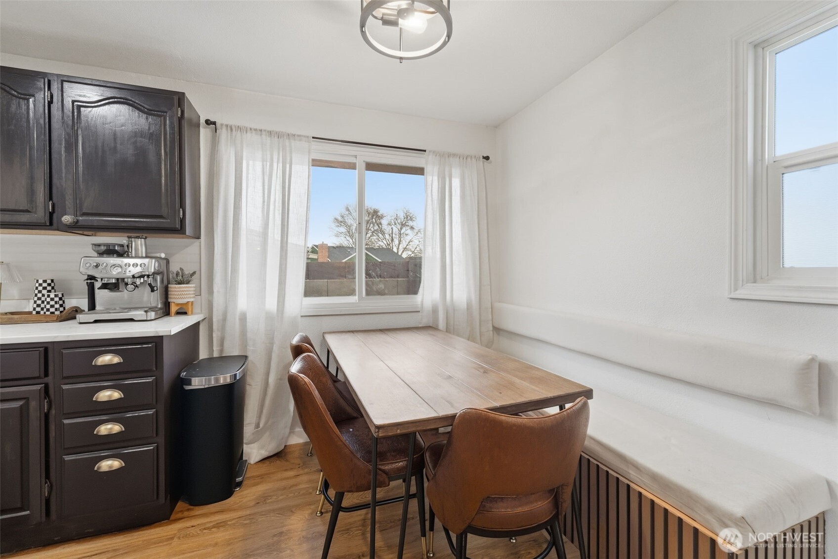 2707 W 6th Place , Kennewick, WA 99336