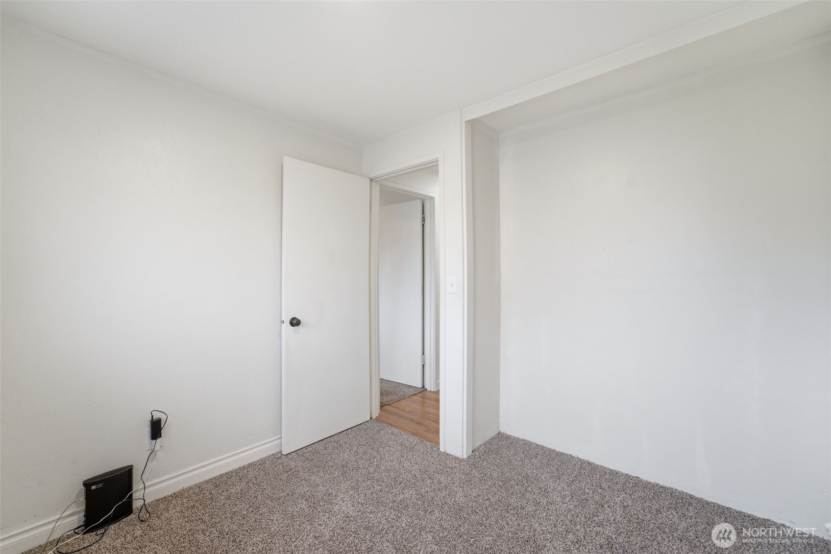 2707 W 6th Place , Kennewick, WA 99336