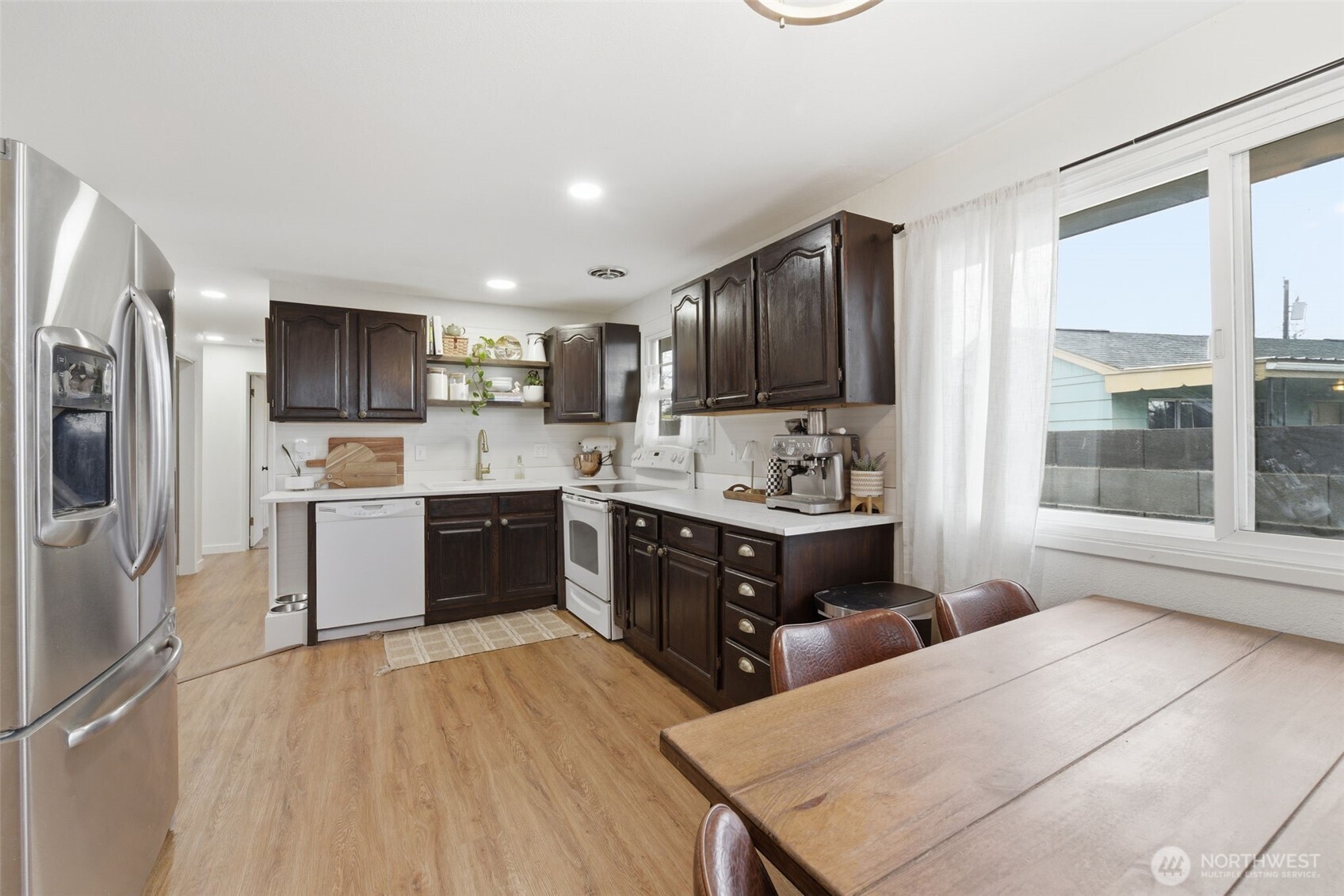 2707 W 6th Place , Kennewick, WA 99336