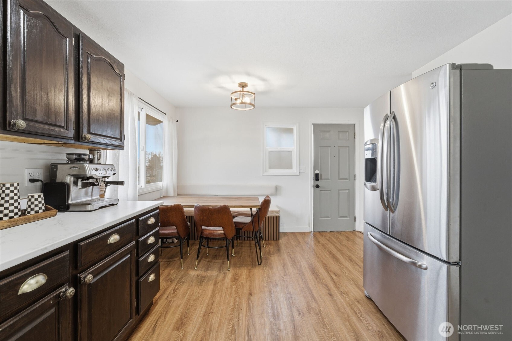 2707 W 6th Place , Kennewick, WA 99336