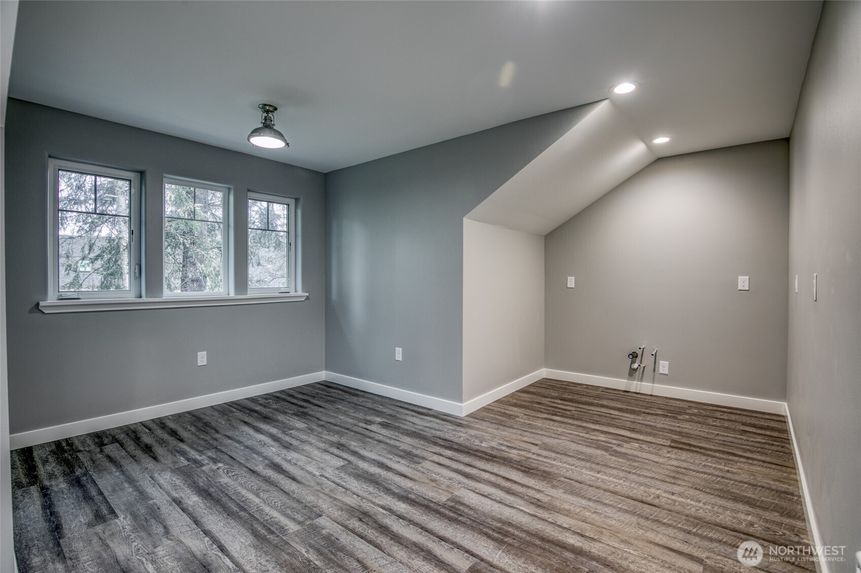 737 Wakina Loop SE, Ocean Shores, WA 98569