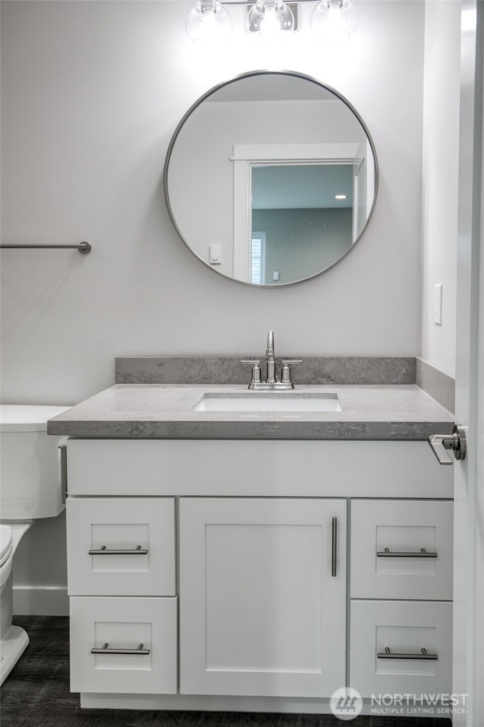 737 Wakina Loop SE, Ocean Shores, WA 98569