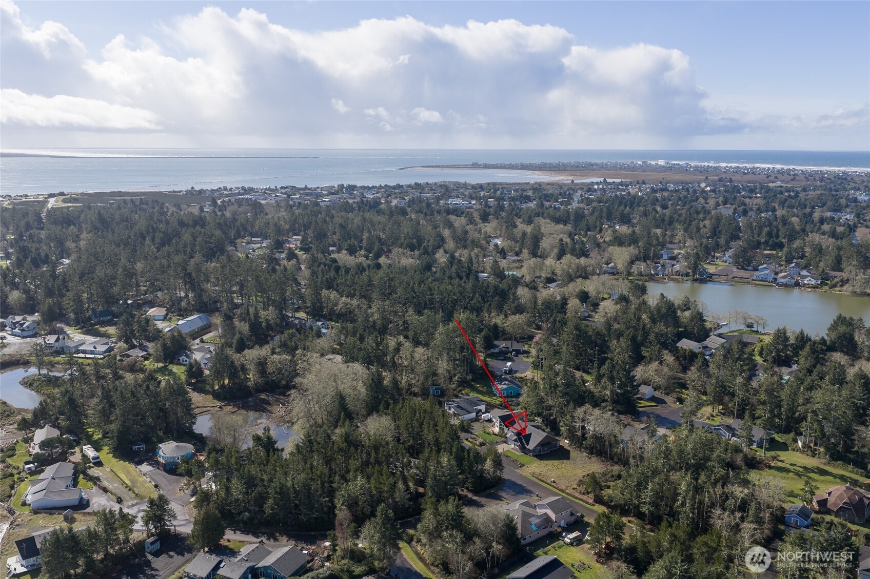 737 Wakina Loop SE, Ocean Shores, WA 98569