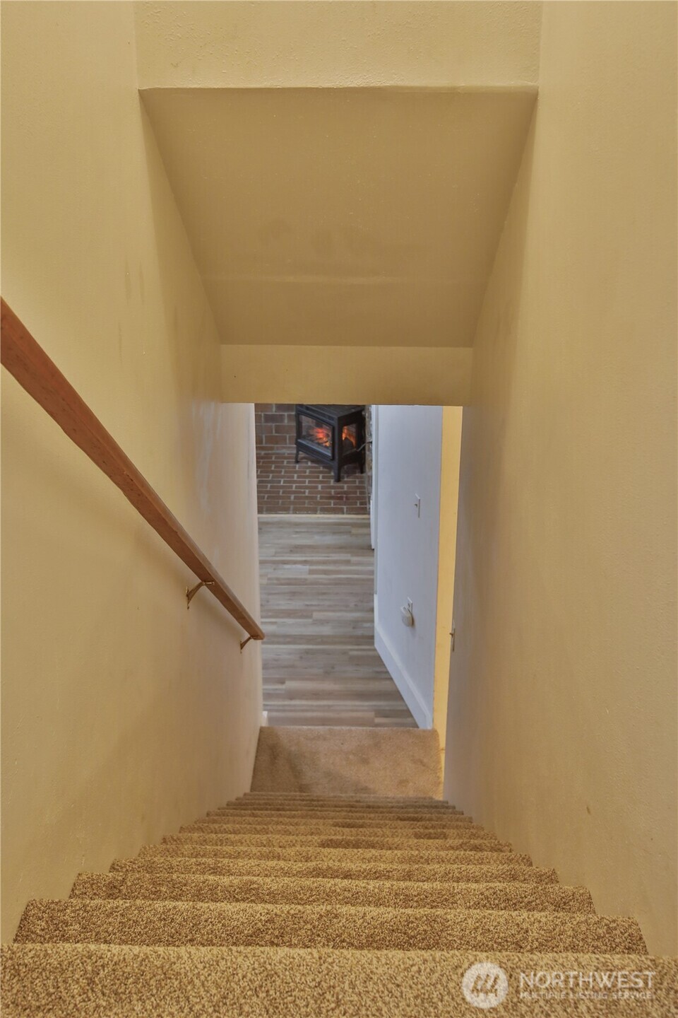 7891 San Juan Avenue , Clinton, WA 98236