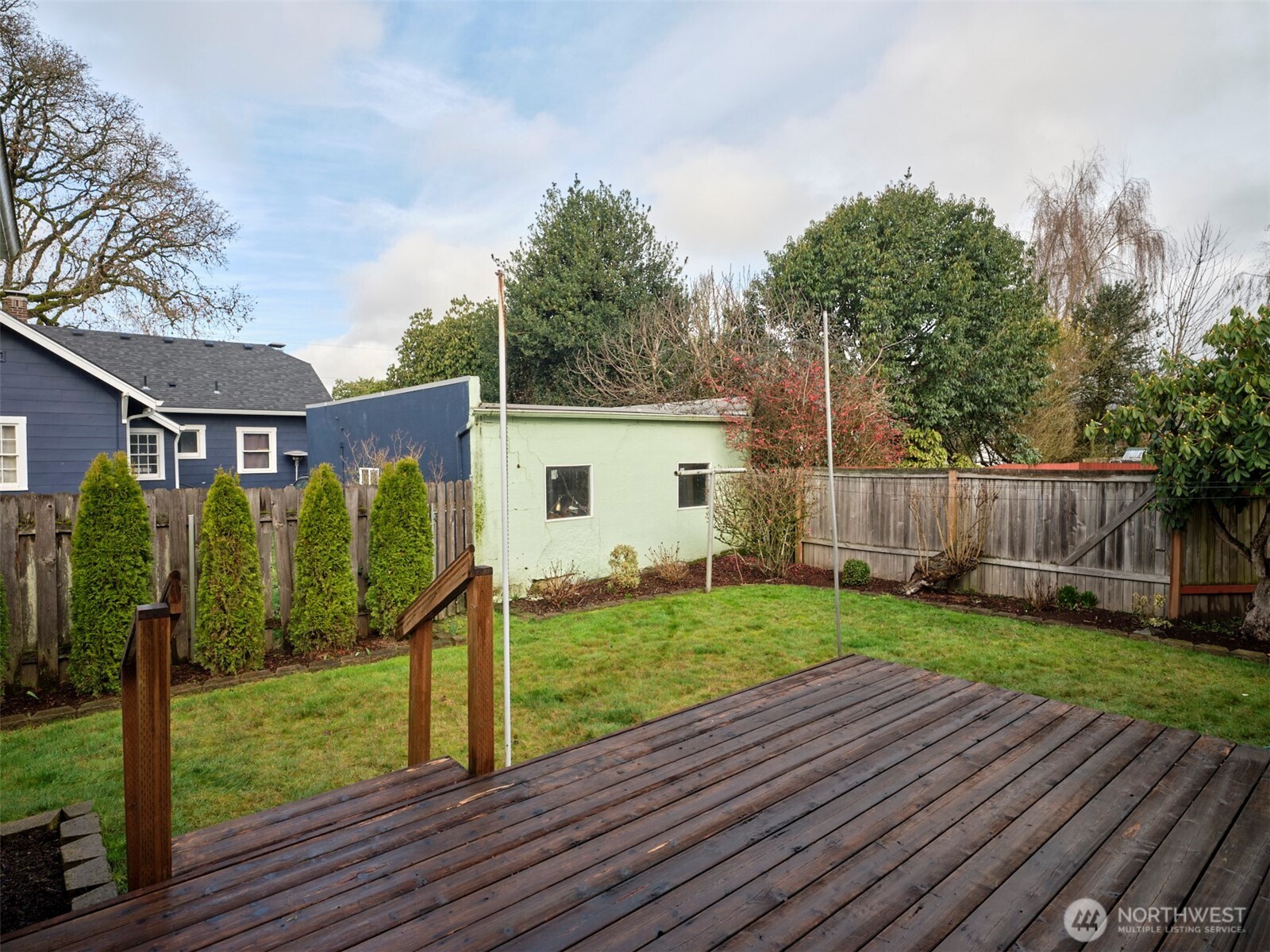 933 Dale Street , Woodland, WA 98674