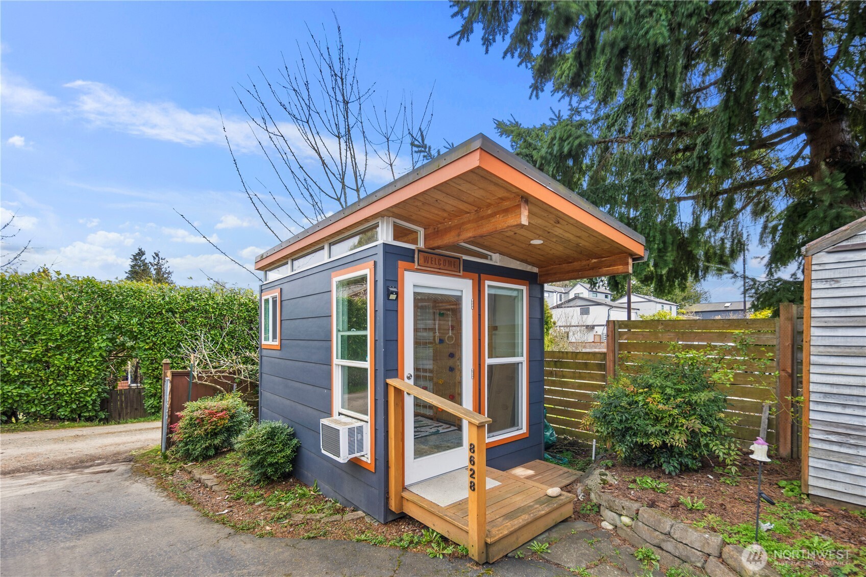 8628 20th Avenue SW, Seattle, WA 98106