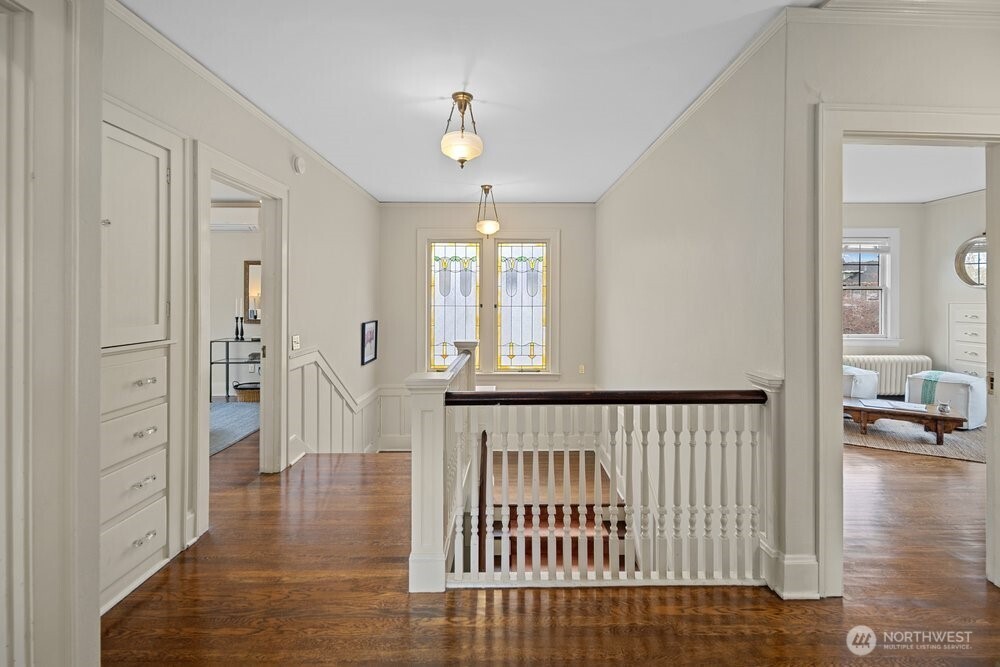 939 21st Avenue E, Seattle, WA 98112