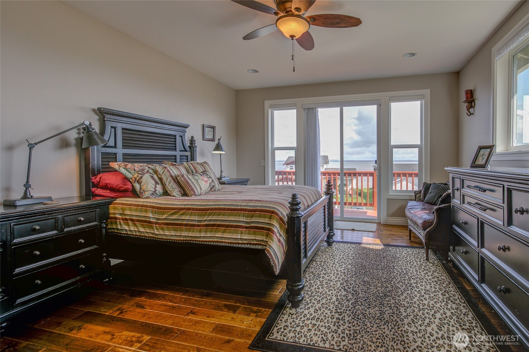 125 Sunrise Avenue SE, Ocean Shores, WA 98569