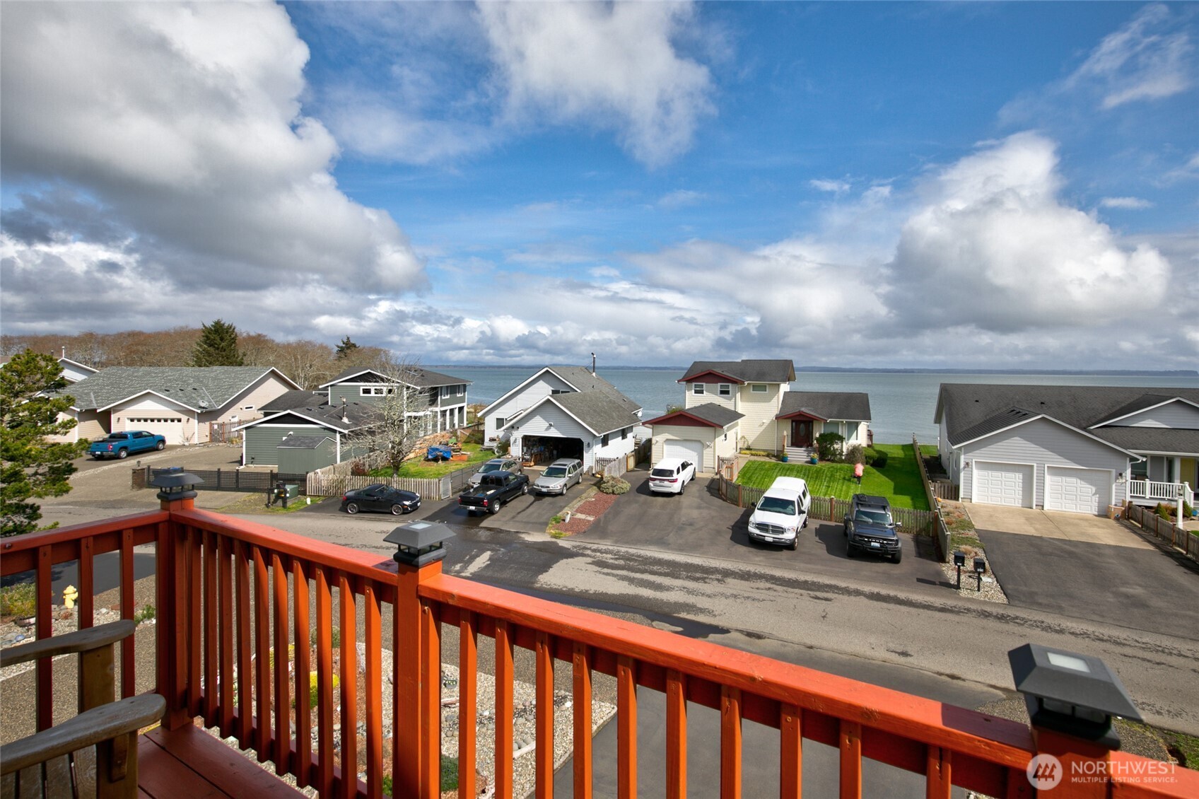 125 Sunrise Avenue SE, Ocean Shores, WA 98569