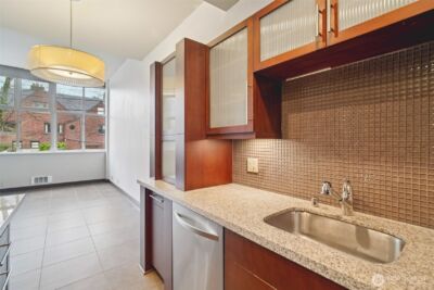 1400 2nd Avenue N #284, Seattle, WA 98109 - Photo 12