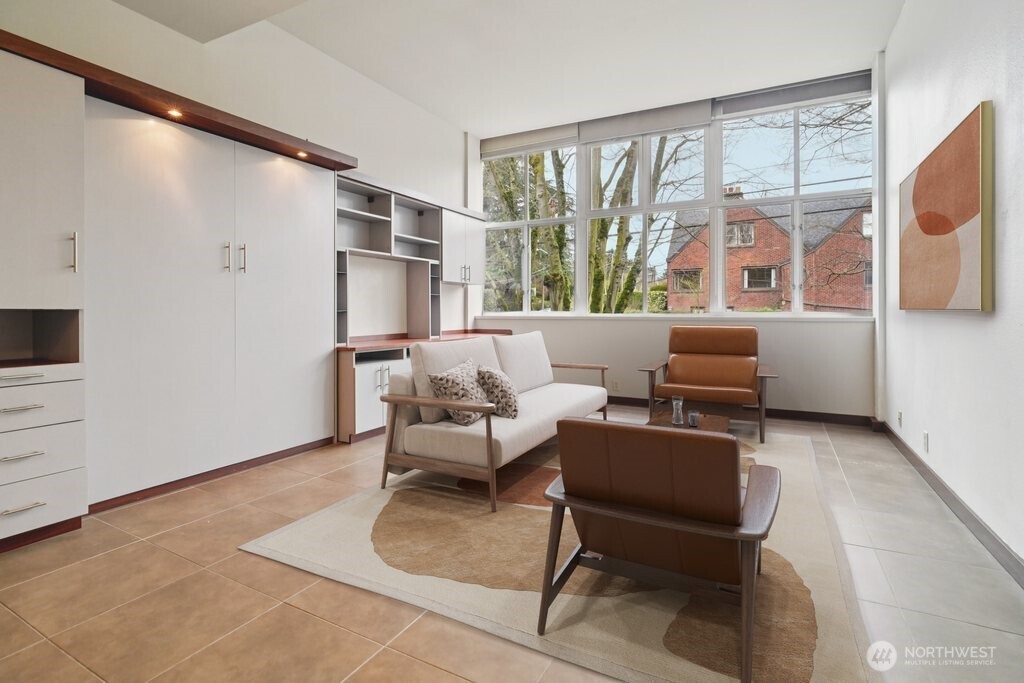 1400 2nd Avenue N #284, Seattle, WA 98109