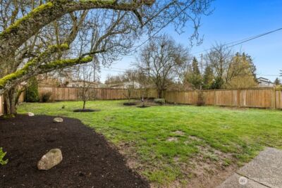 9444 26th Avenue SW, Seattle, WA 98106 - Photo 17