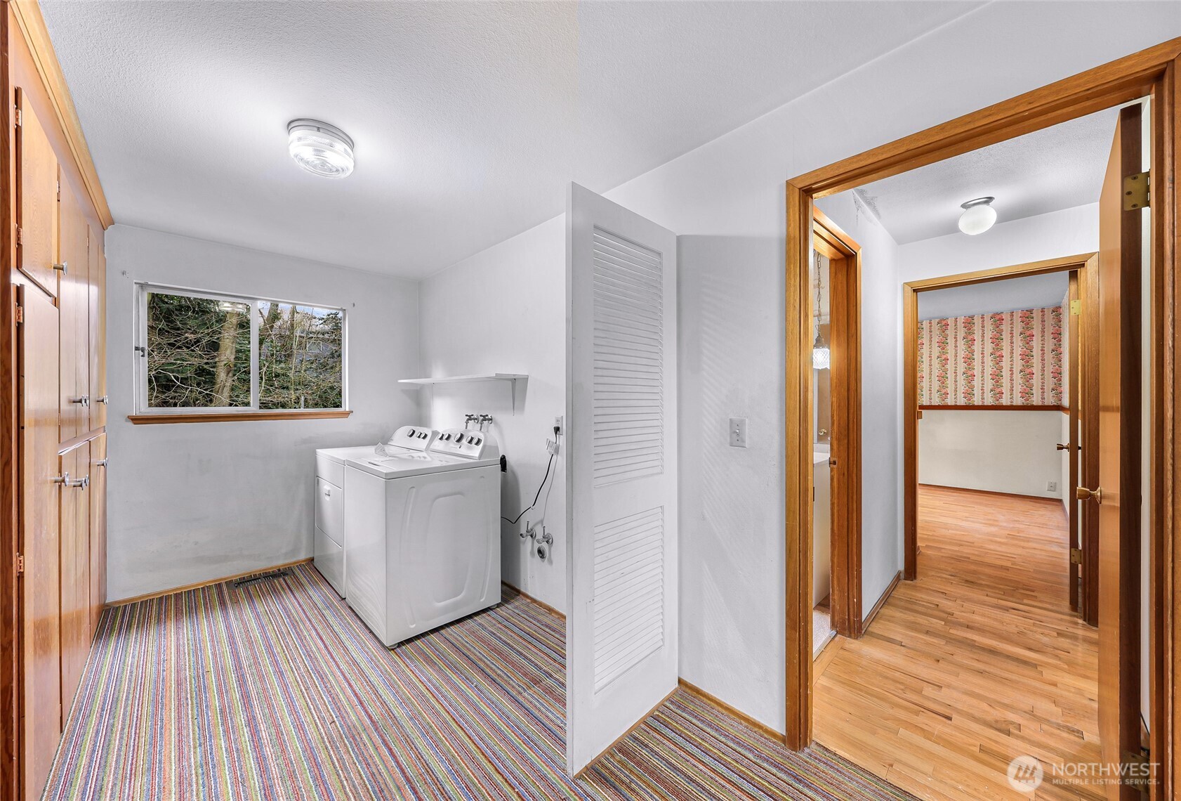 9539 7th Avenue NW, Seattle, WA 98117