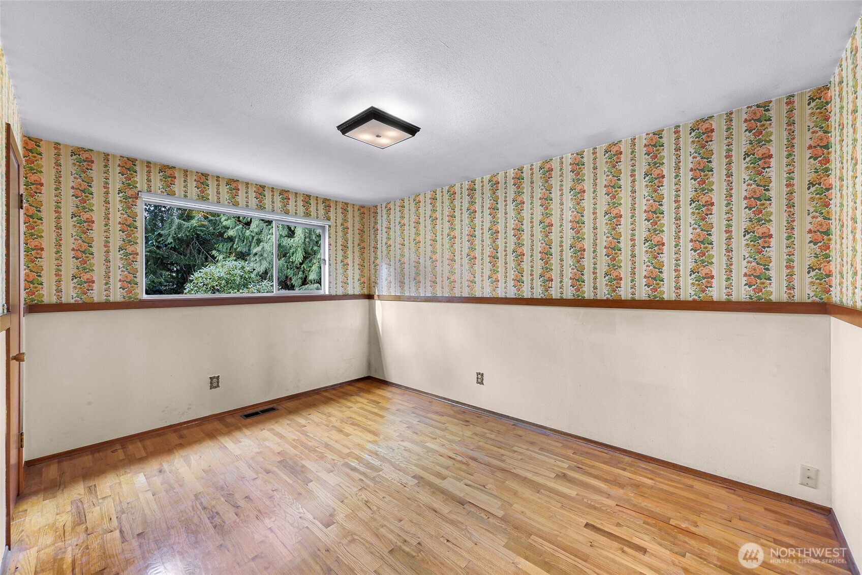 9539 7th Avenue NW, Seattle, WA 98117