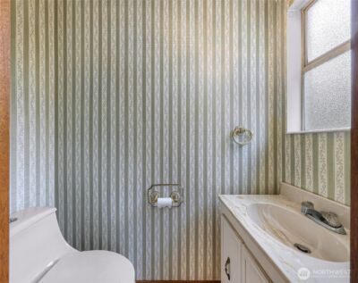 9539 7th Avenue NW, Seattle, WA 98117 - Photo 18