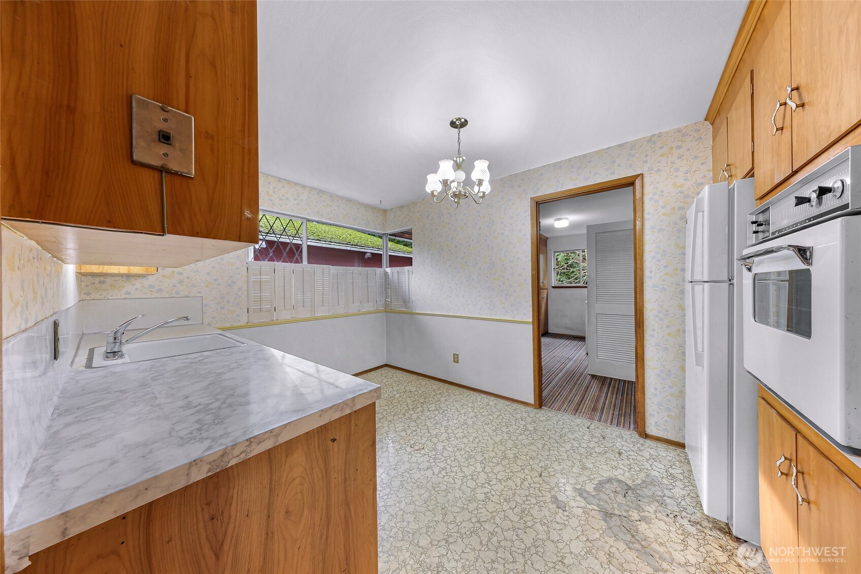 9539 7th Avenue NW, Seattle, WA 98117