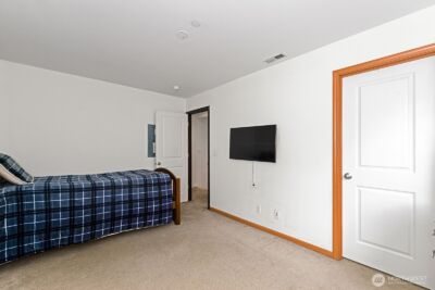 877 5th Pl NE , Issaquah, WA 98029-5400 - Photo 18