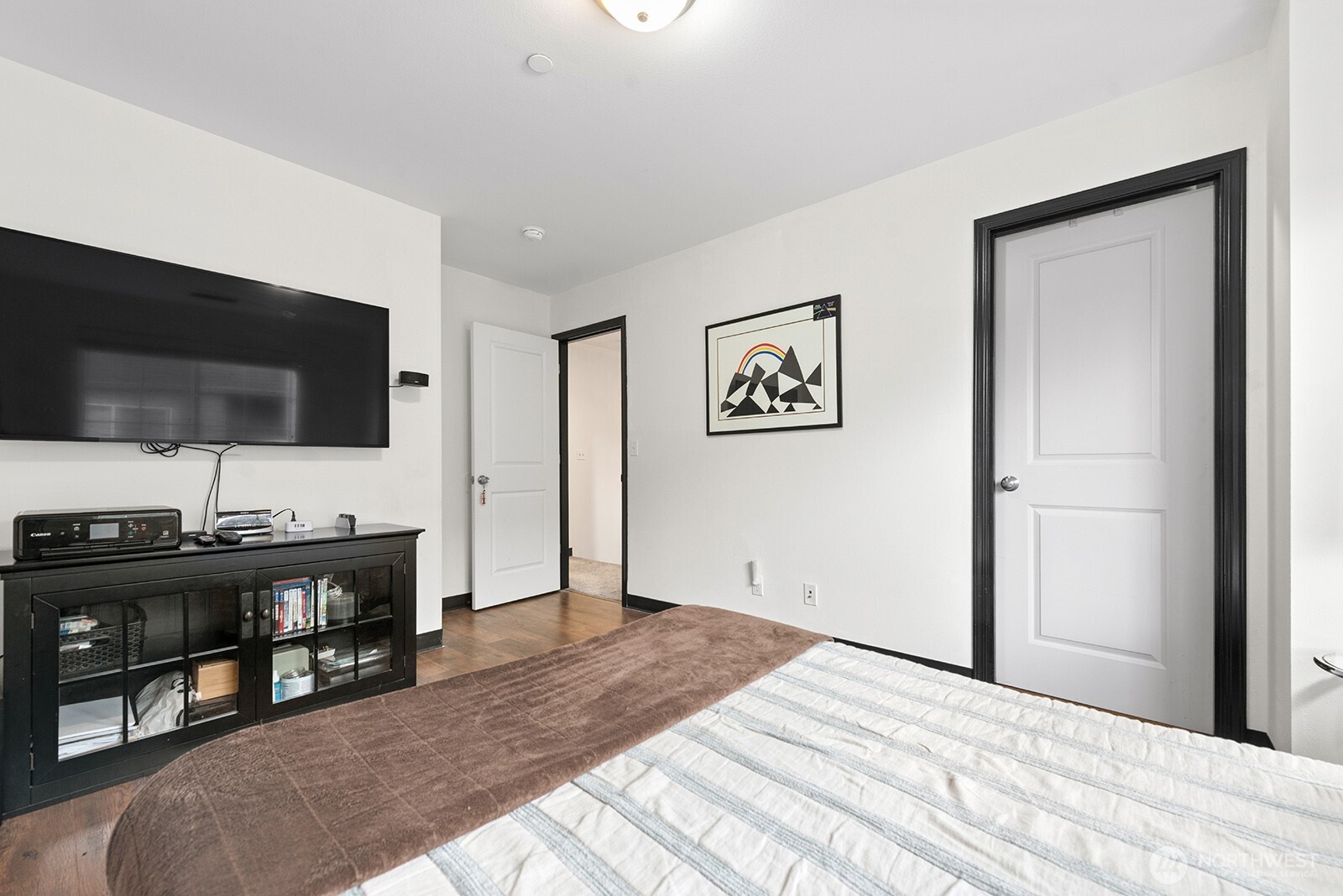 877 5th Pl NE , Issaquah, WA 98029-5400