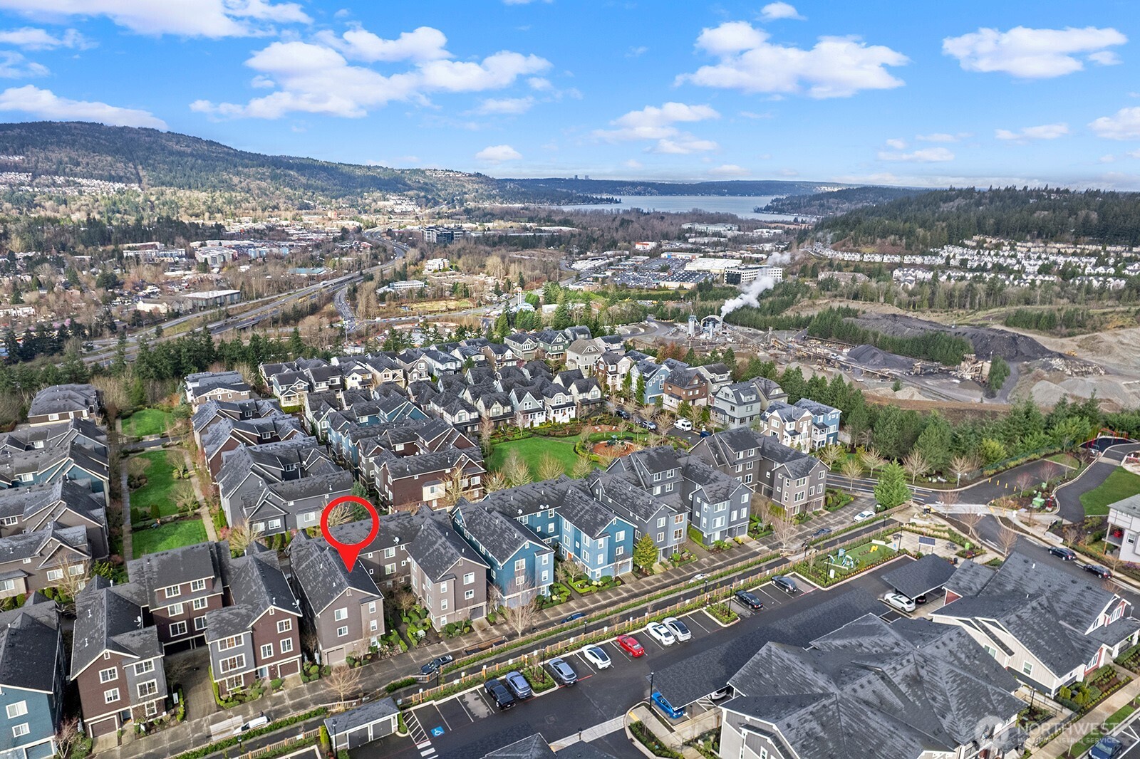 877 5th Pl NE , Issaquah, WA 98029-5400