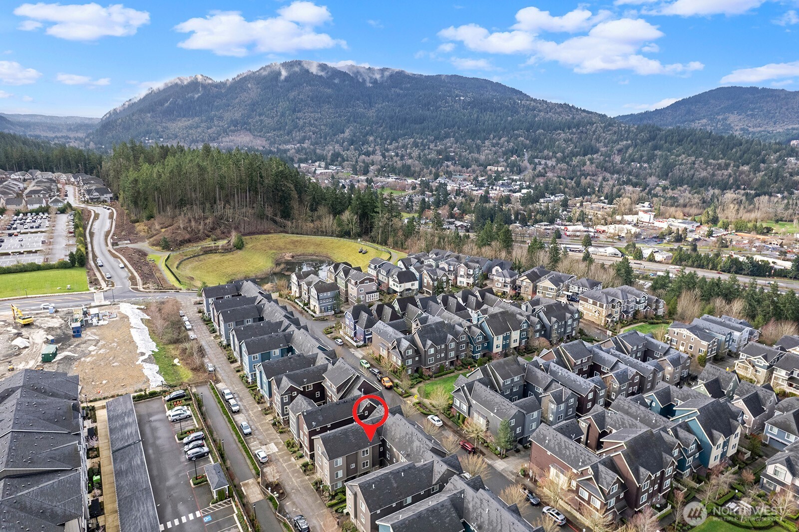 877 5th Pl NE , Issaquah, WA 98029-5400