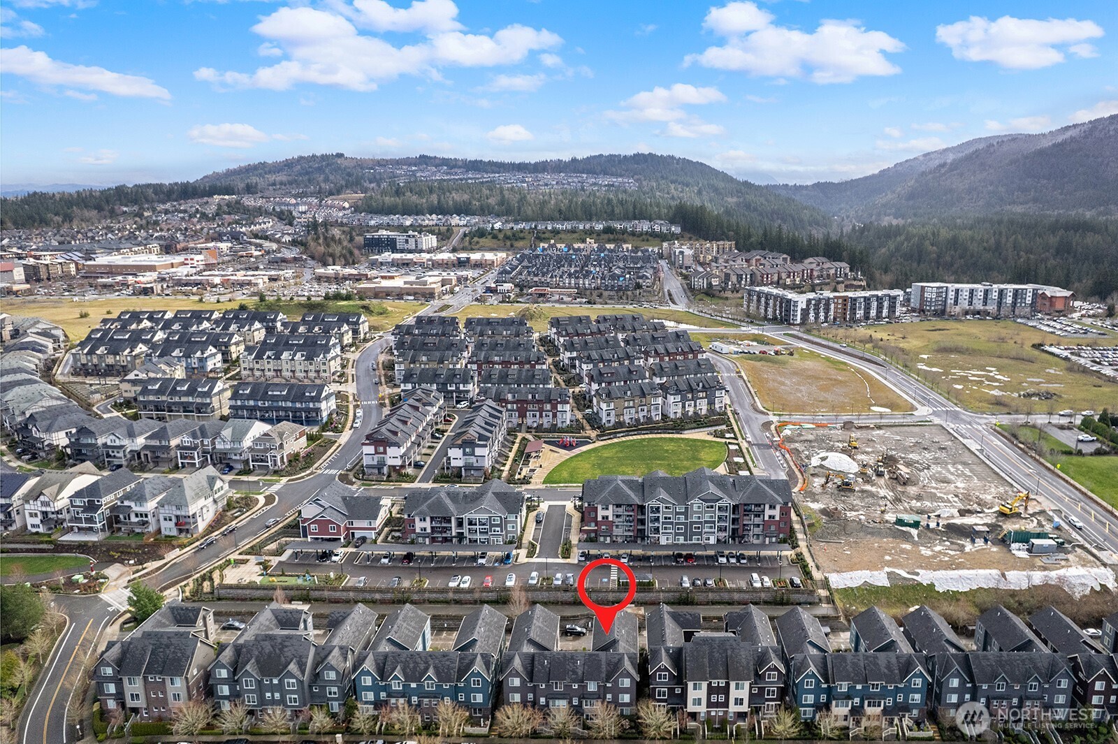 877 5th Pl NE , Issaquah, WA 98029-5400