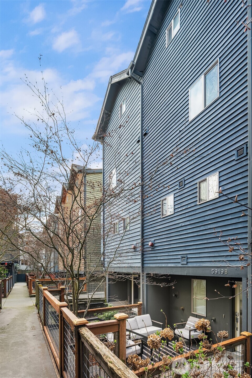 5919 California Avenue SW #B, Seattle, WA 98136