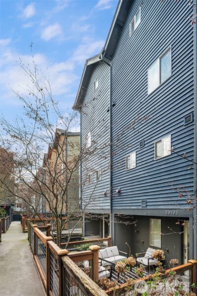 5919 California Avenue SW #B, Seattle, WA 98136