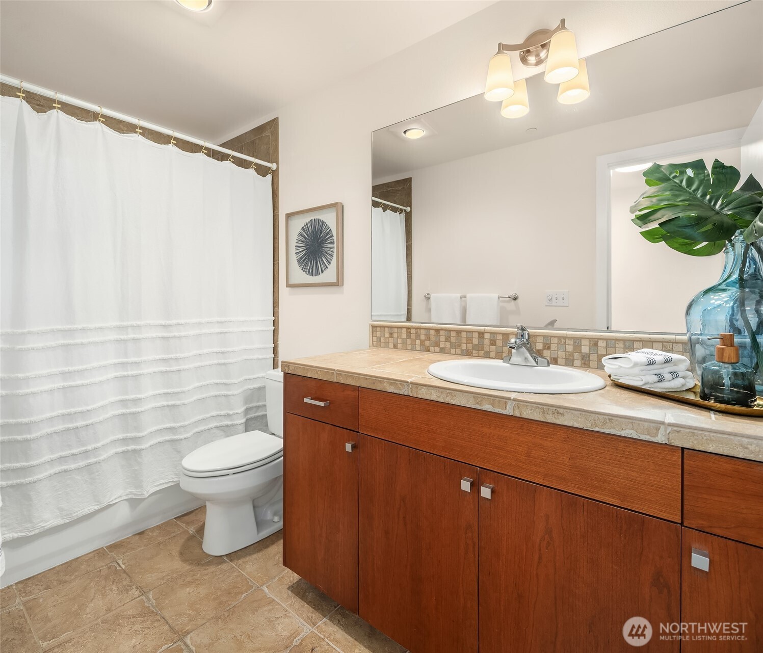 5919 California Avenue SW #B, Seattle, WA 98136