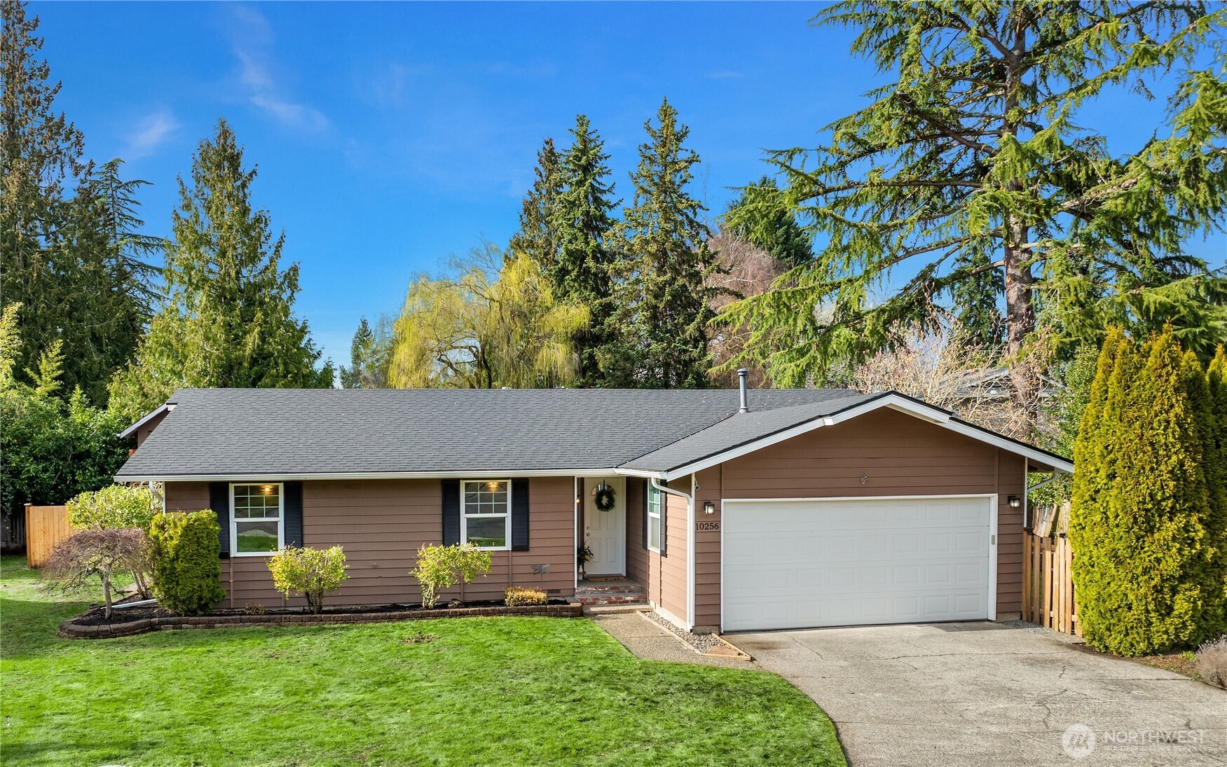 10256 NE 118th Place , Kirkland, WA 98034