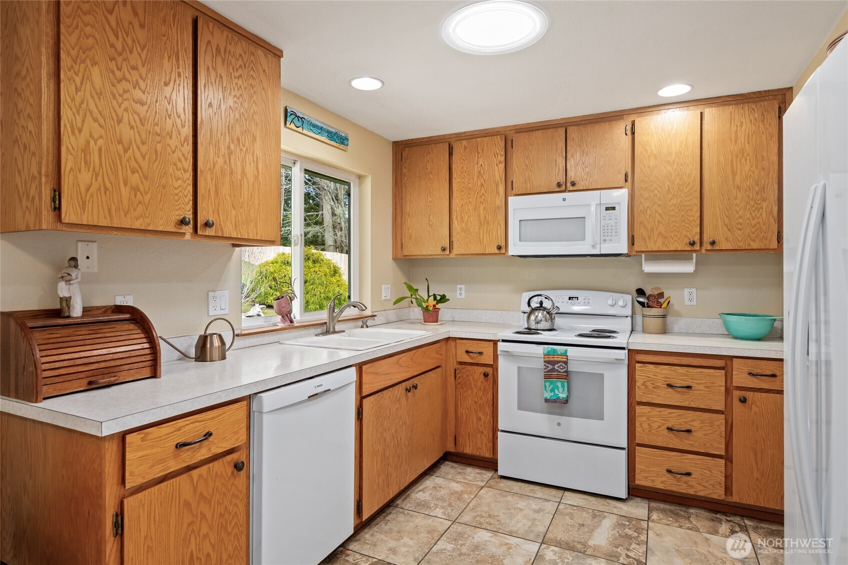 2044 Parker Road , Camano Island, WA 98282