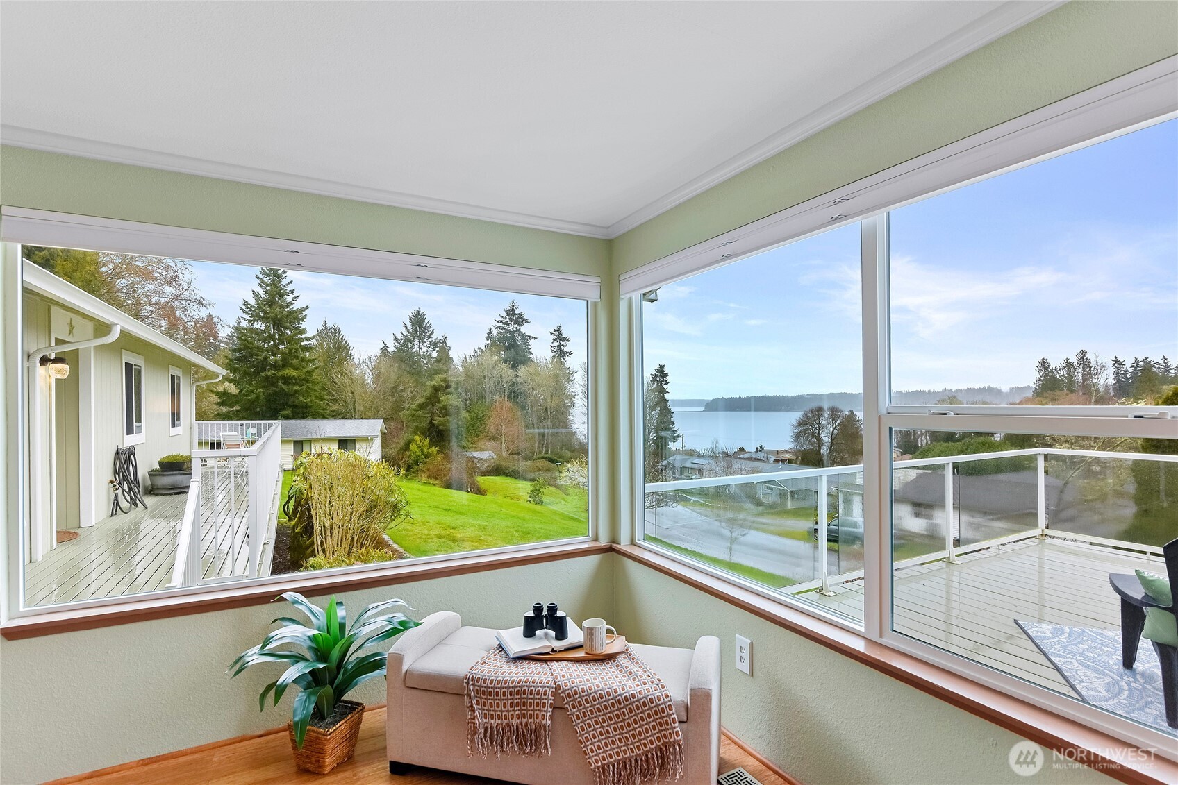 9011 Roanoke Road NE, Bremerton, WA 98311