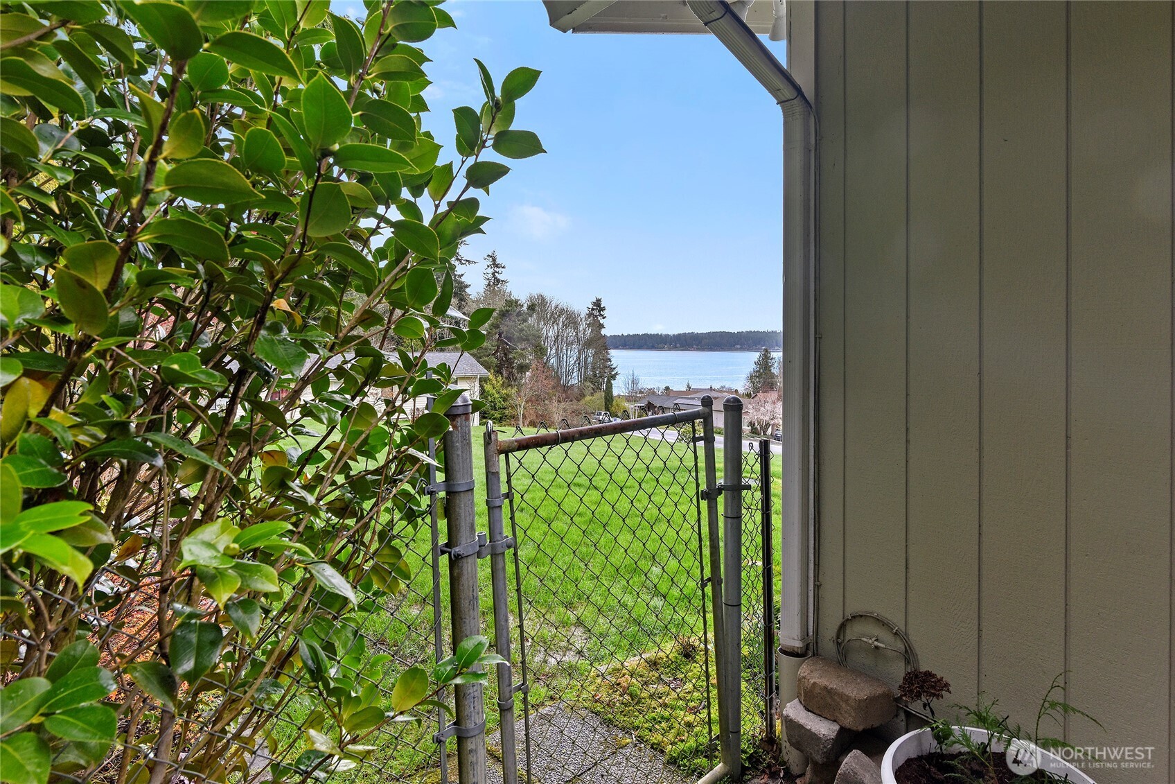 9011 Roanoke Road NE, Bremerton, WA 98311